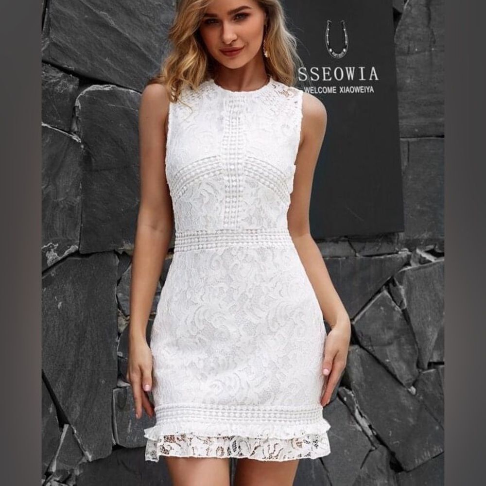 Yilibasha lined lace dress NWT SZ L